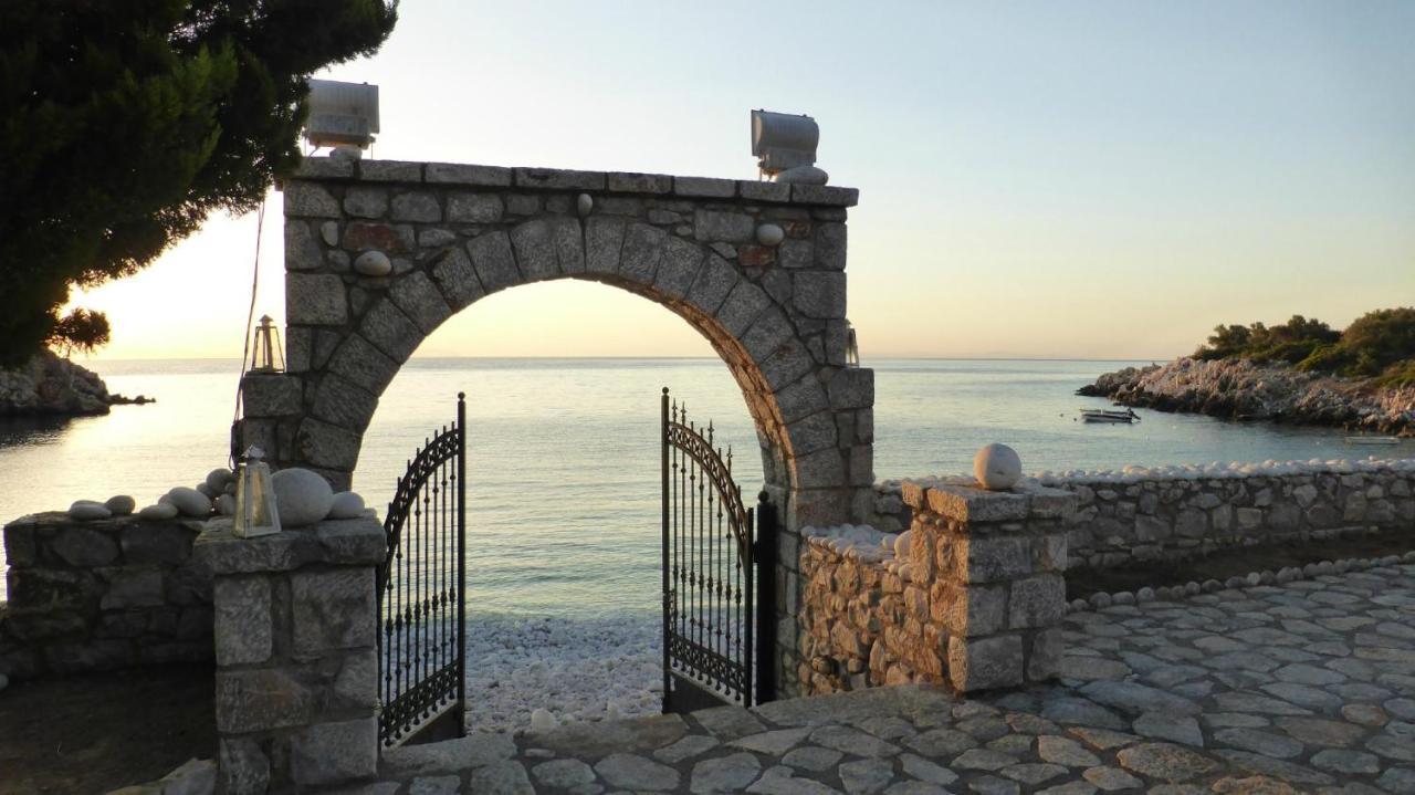 Lalloudes Seaside Accommodation Exo Nimfion 外观 照片