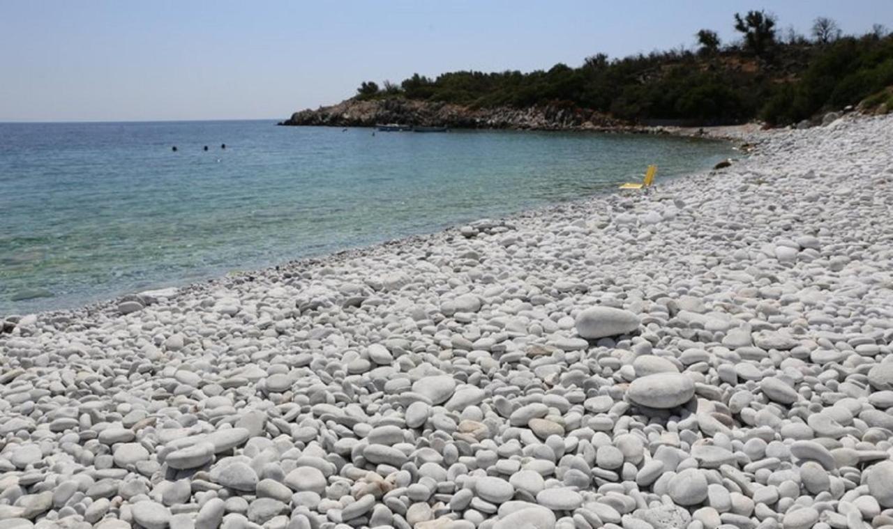 Lalloudes Seaside Accommodation Exo Nimfion 外观 照片