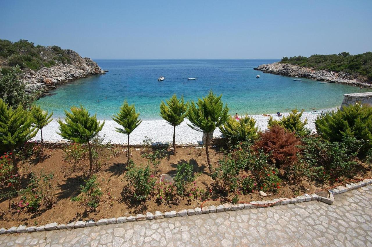 Lalloudes Seaside Accommodation Exo Nimfion 外观 照片